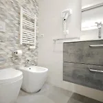 Giglio Rosso 3* בארי