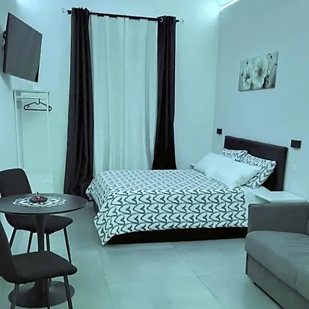Giglio Rosso Bed and Breakfast Μπάρι