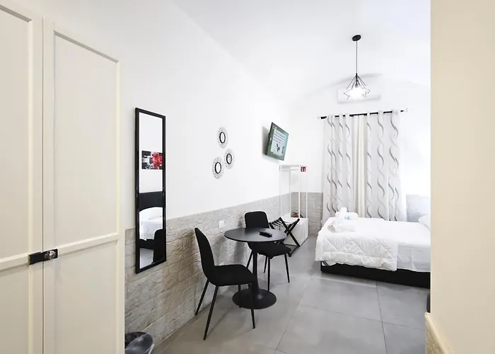 Giglio Rosso 3* Bari